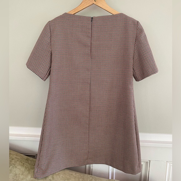 Dress in Houndstooth Pattern - Picture 2 of 3
